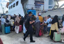 Arus Mudik Lebaran, Pelabuhan Celukan Bawang Dipadati Ratusan Pemudik