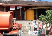 Pascabanjir Banjar, BPBD Buleleng Salurkan 327 Ribu Liter Air Bersih