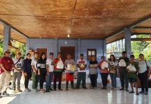 Solidaritas Alumni Smansa 2005 Bantu Korban Banjir Bandang