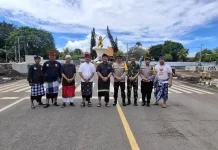 Bupati Buleleng Bersama Forkompinda Jalan Kaki Patroli Sipeng