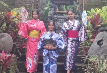 Mahasiswa Jepang dan Undiksha Perkuat Literasi Budaya Anak Pedawa
