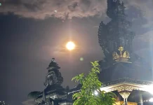 Purnama Simbol Kesadaran dan  Penerangan Batin