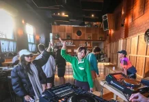 Soft Clubbing Jadi Cara Baru Gen Z Bersosialisasi