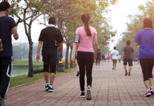 Tips Jaga Kesehatan Jantung dengan Rutinitas Jalan Kaki Setiap Pagi