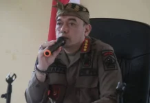 Satpol PP Buleleng Luncurkan Poster Edukatif Pengelolaan Sampah