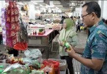 Stok Minyak Goreng di Pasar Umum Negara Terbatas, Harga Naik