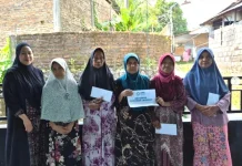 Kartini di Bali Utara, YBM PLN Bantu 26 Muslimah