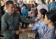 Tekan Stunting, Wakil Bupati Buleleng Salurkan Bantuan Gizi