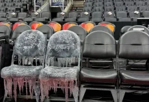 Viral di Media Sosial, Kursi Beku di Arena Raptors Picu Reaksi Kreatif Warganet