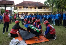 Unipas Gelar Simulasi Gempa Tingkatkan Kesiapsiagaan Bencana