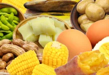 Tren Makan Makanan Rebusan dan Kukusan