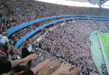 Mexican Wave, Tradisi Suporter Bola