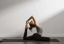 Redakan Ketegangan Pikiran Lewat Gerakan Yoga Sederhana di Rumah