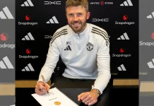 Manchester United Permanenkan Michael Carrick