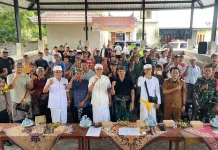 Reses di Desa Kayuputih, IGK Kresna Budi Serap Aspirasi Warga