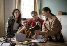 Millennials dan Gen Z Bangun Kolaborasi Kerja Lebih Harmonis