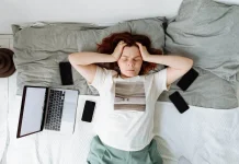 Mengenal Fenomena 'Social Media Fatigue' dan Dampaknya Bagi Kesihatan