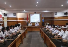 Kesbangpol Buleleng Perkuat Nasionalisme Calon Paskibraka lewat Sosialisasi