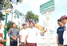 Bupati Buleleng Dorong HKI untuk Plang Jalan Berbahan Daur Ulang Plastik