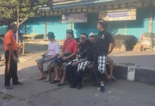 Desa Adat Lelateng Kerahkan Aparat Desa, Tertibkan Aktifitas Sampah Masyarakat