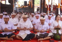 Wagub Bali Hadiri Karya Agung di Desa Adat Pangyangan