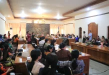 DWP Buleleng Bekali Perempuan Tangkal Penipuan Keuangan Digital OJK