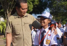 Tinjau MPLS, Bupati Jembrana Tekankan Sekolah Ramah Anak