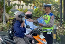 Satlantas Jembrana Edukasi Pengendara lewat Program Polantas Menyapa