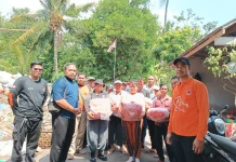 Kebakaran TPA Tejakula Bersih, BPBD Buleleng Salurkan Bantuan Logistik