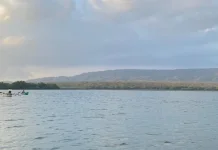Pantai Karangsewu: Mutiara Matahari Terbit dari Bali Barat