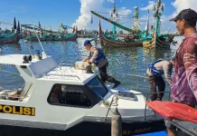 Satpolairud Jembrana Ingatkan Nelayan Waspadai Cuaca Ekstrem