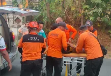Terperosok ke Jurang Saat Upacara, Sukerti Dievakuasi Tim SAR Gabungan
