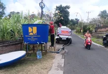 PMI Jembrana Salurkan Air Bersih untuk Warga Terdampak Kemarau