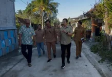 Bupati Jembrana Tinjau Proyek Jalan, Pastikan Pengerjaan Sesuai Standar