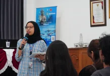 Desa Kalibukbuk Susun Etika Wisata Lumba-Lumba Lewat Program Edukasi Desa