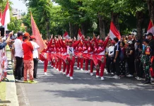 SDN 1 Suwug Raih Juara Gerak Jalan 8 Kilometer, Antusiasme Pelajar Warnai HUT RI