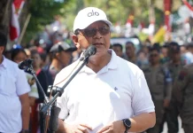Semarak HUT RI, Bupati Buleleng Lepas Gerak Jalan 8 Km Tingkat SMP