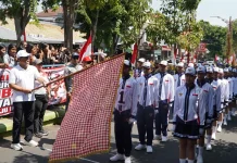 Bupati Buleleng Siapkan Uang Pembinaan bagi Seluruh Peserta Gerak Jalan