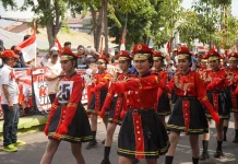 Puluhan Regu Putri Meriahkan Lomba Gerak Jalan 17 Km HUT Ke-81 RI di Buleleng