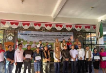 Penerima Penghargaan Program Swasembada Pangan Berbasis Sekolah Buleleng