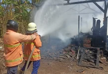 Diduga Api Dupa, Rumah Pemangku di Tegal Badeng Terbakar