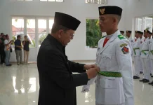 70 Paskibraka Buleleng Dikukuhkan, Sutjidra Titip Pesan Nasionalisme