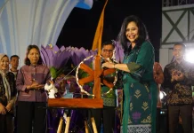 Dekranasda Buleleng Luncurkan Endek Tunjung Ungu, Padukan Wasra Lokal dan Fashion