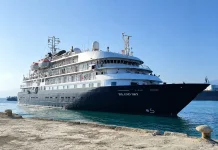 Setelah Jeda, MV Island Sky Bawa 175 Wisatawan ke Buleleng