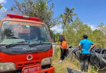 BPBD Buleleng Salurkan 5.000 Liter Air Bersih ke Desa Cempaga