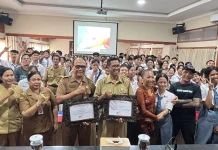 Ni Luh Djelantik Minta Pelajar SMK Negeri 1 Singaraja Kembangkan Potensi Diri