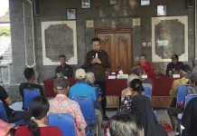 Pemkab Jembrana Salurkan Beras untuk 367 Lansia Kurang Mampu