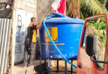 BPBD Buleleng Salurkan 10 Ribu Liter Air Bersih ke Warga Sinabun