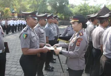 Polres Jembrana Beri Penghargaan kepada 10 Personel Berprestasi
