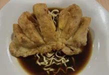 Bukan Cuma Kapal Selam, Kenalan dengan Jenis Pempek Asli Palembang Bikin Ngiler